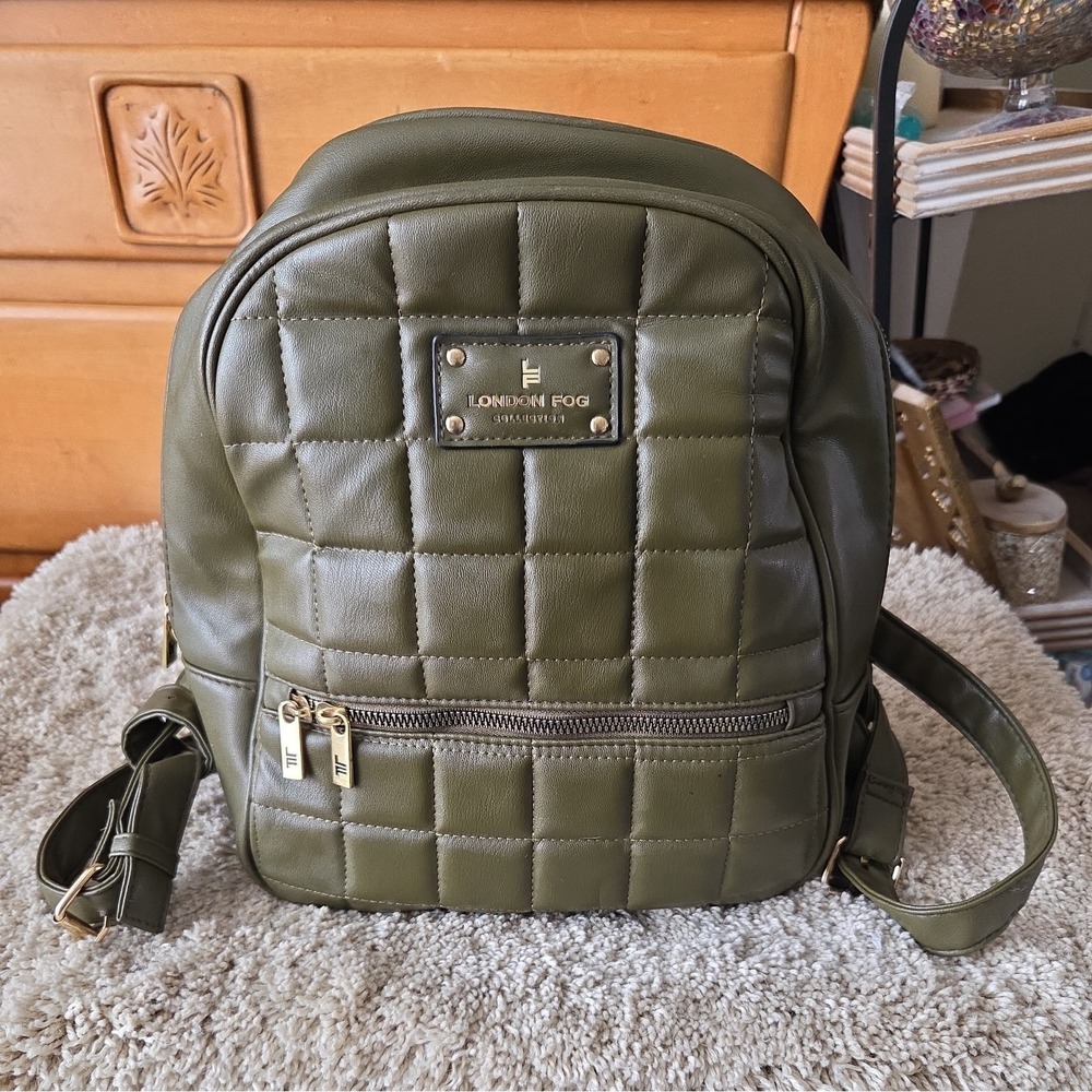 LONDON FOG Jael Quilted Backpack/adjustable straps. Olive green  Exc Condition